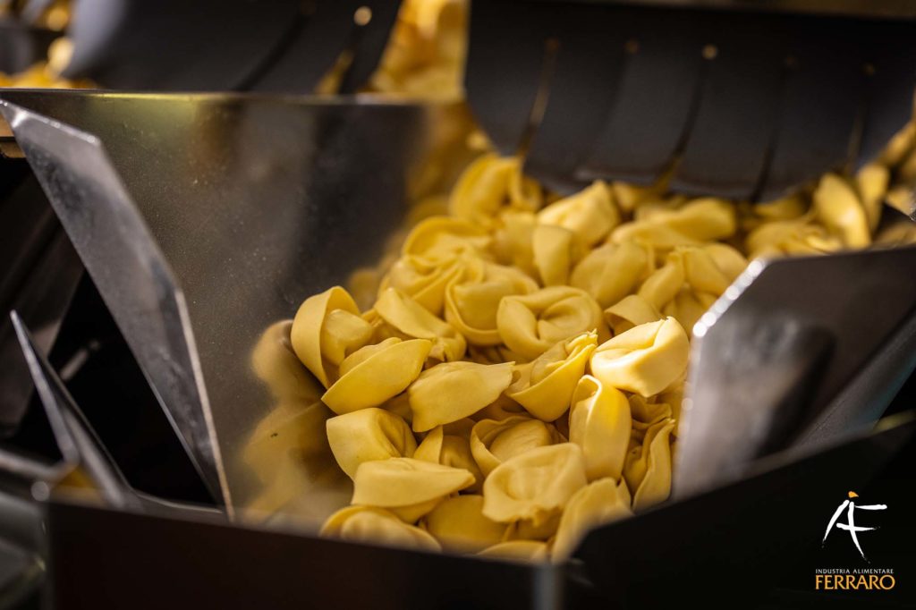 Shelf life of 120 days: our fresh-filled pasta on tables all over the world  - Industria alimentare Ferraro